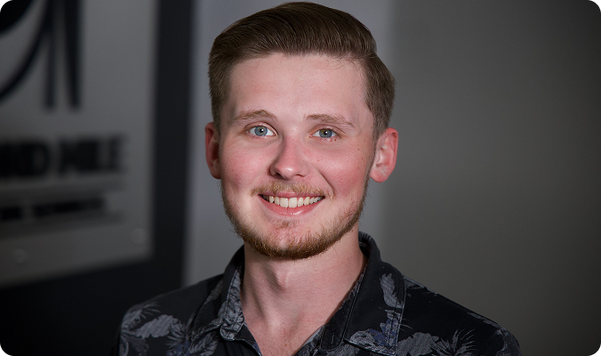 Closed image alt text